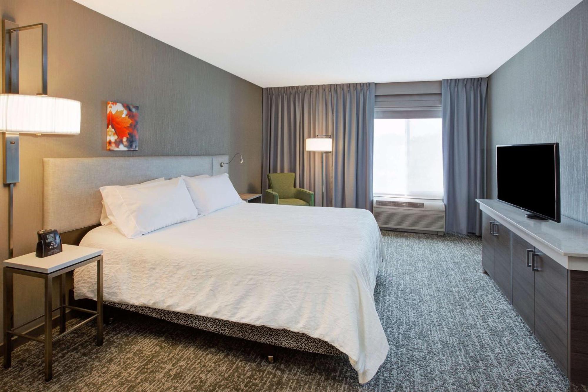 Hilton Garden Inn Честертон Экстерьер фото