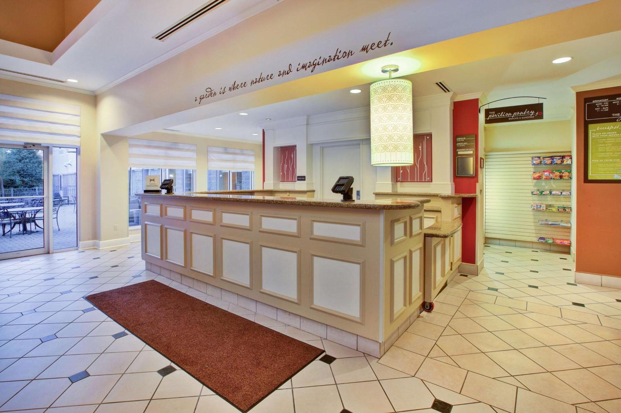Hilton Garden Inn Честертон Экстерьер фото