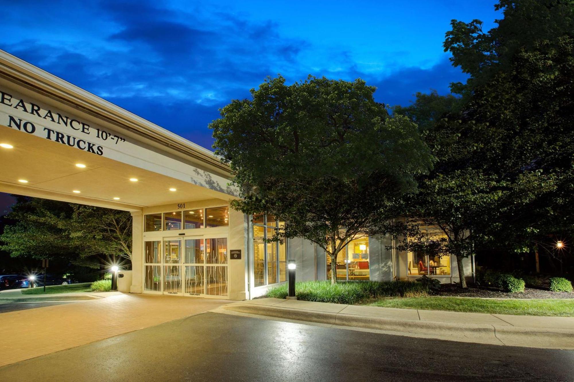 Hilton Garden Inn Честертон Экстерьер фото