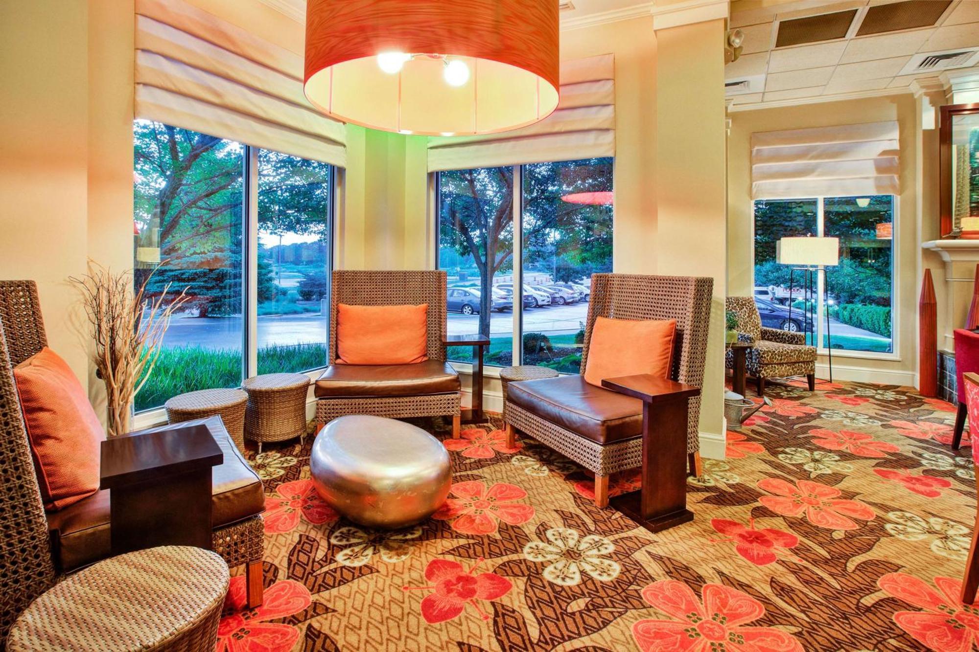 Hilton Garden Inn Честертон Экстерьер фото
