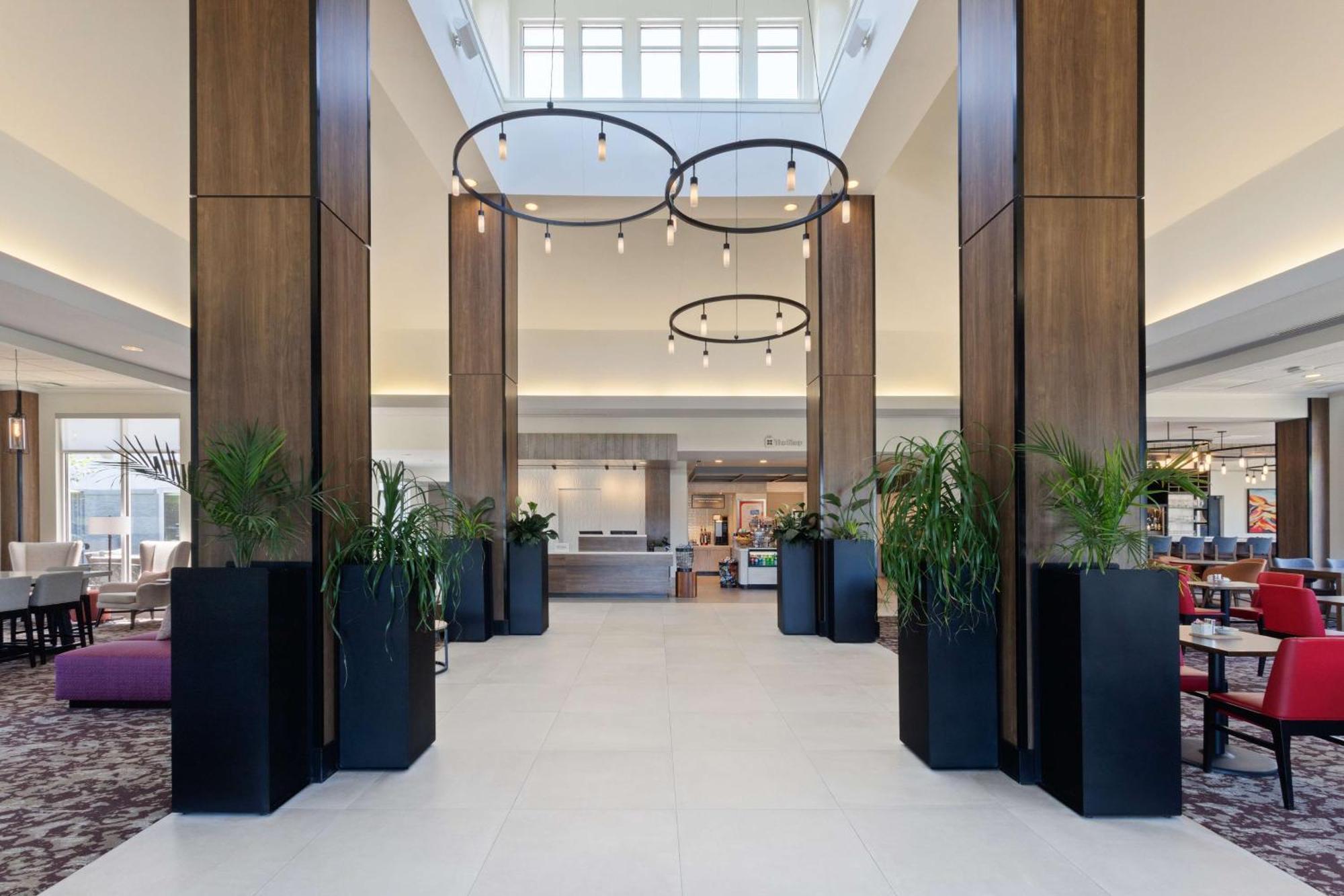 Hilton Garden Inn Честертон Экстерьер фото